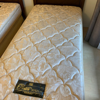 大塚家具　Kingsdown ベッド　シングル　2台の画像