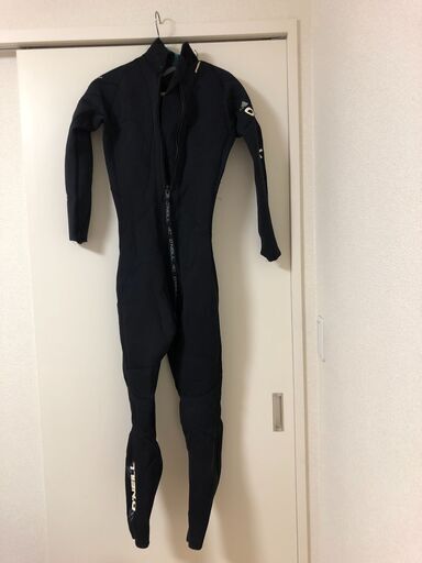 O'Neillの3mmフルウエットスーツ売ります。