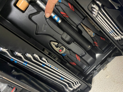 25日まで！★ハンドツール・中古品★KTC 工具セット（両開きメタルケースタイプ）持ち運びタイプ 自動車整備にお勧め SK3561WZ