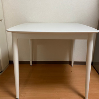 【無料】ダイニングテーブル　2人用【お譲りします】