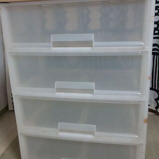 衣装ケース