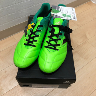 adidas agionサッカースパイクの画像