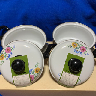 ホーロー鍋の画像