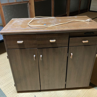 キッチン収納棚
