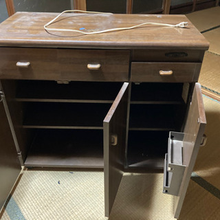 キッチン収納棚の画像