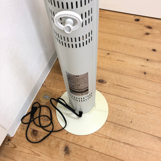 9-272 カーボンヒーター　YAMAZEN DCT-J064  2014年製　箱入りの画像