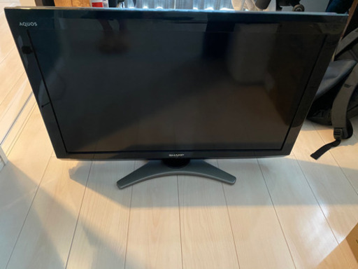AQUOS 32型　テレビ