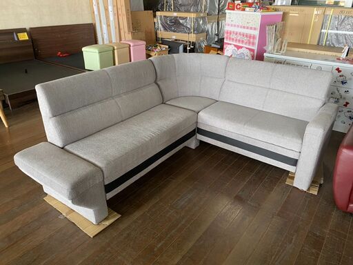 ラス１！コーナーソファ！49,800円を39800円で！通常19万円します！座面下は収納になります！早い者勝ち！