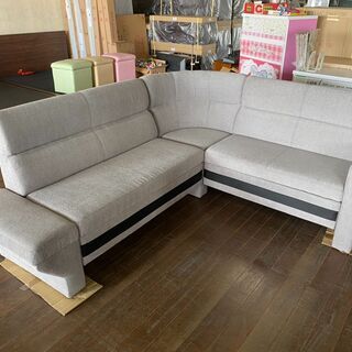 ラス１！コーナーソファ！49,800円を39800円で！通常19万円します！座面下は収納になります！早い者勝ち！