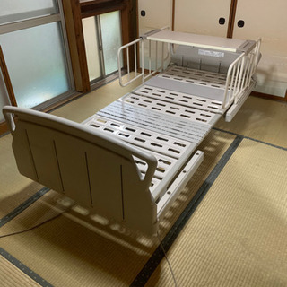 パラマウント介護用ベット　9／30処分します。の画像