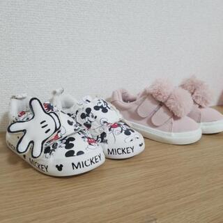 キッズスニーカーの画像