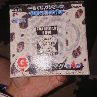 モンスターハンターとワンピースの1番くじコップの画像
