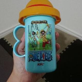 モンスターハンターとワンピースの1番くじコップの画像