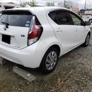 アクア　S　後期　車検２年付き★諸費用コミ★平成27年式★TV★修復歴なし★美車★格安にて！

の画像