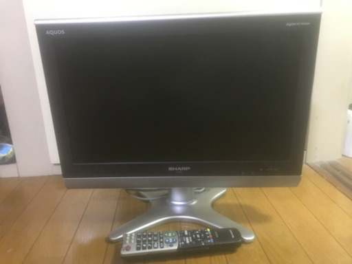 シャープ液晶テレビ　20V 純正リモコン付き
