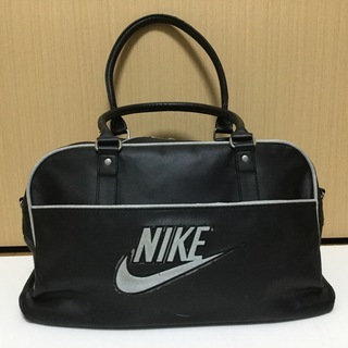 NIKEのスポーツバッグ