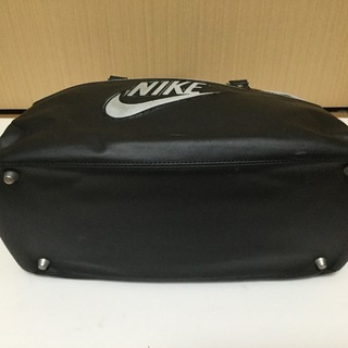 NIKEのスポーツバッグの画像