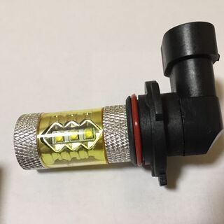 LED HB4 イエローバルブ 点灯確認済みの画像