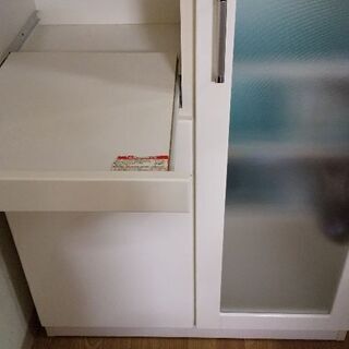 食器棚 早い者勝ち！