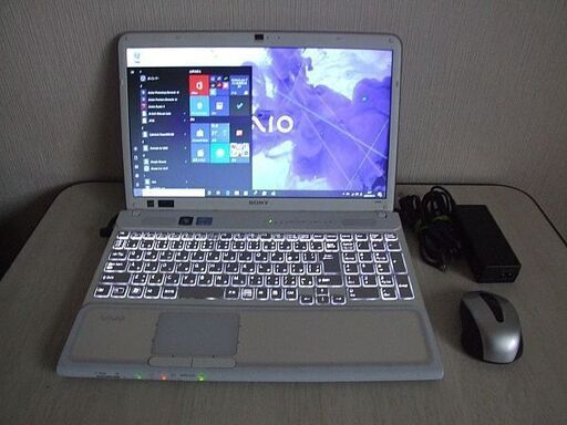 高速SSD240GB搭載　光るキーボード 第二世代 Core i5 2450M SONY VAIO PCG-71F14N  ノートパソコン　バッテリー不良