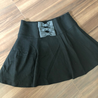 ミニスカート　
