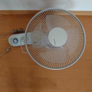 壁掛け扇風機