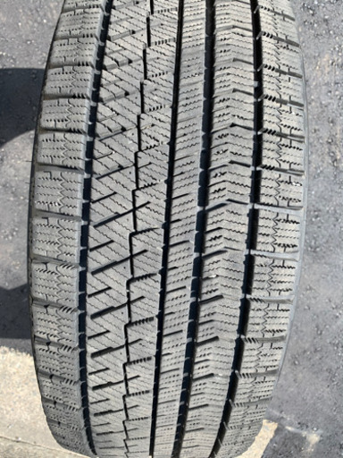 ブリザックVRX2 225/55R18 4本