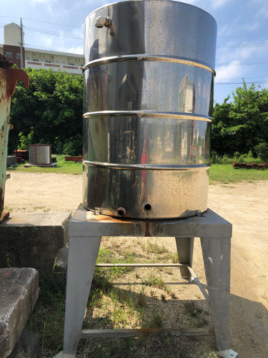 ステンレス　水タンク　貯水タンク