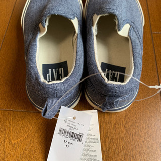新品 GAP スニーカー 17cmの画像