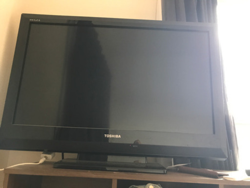 TOSHIBA 32型テレビ