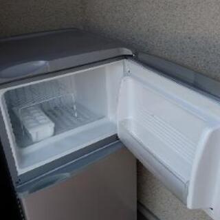 冷蔵庫　SANYO 2ドア　2008年製　正常動作品の画像