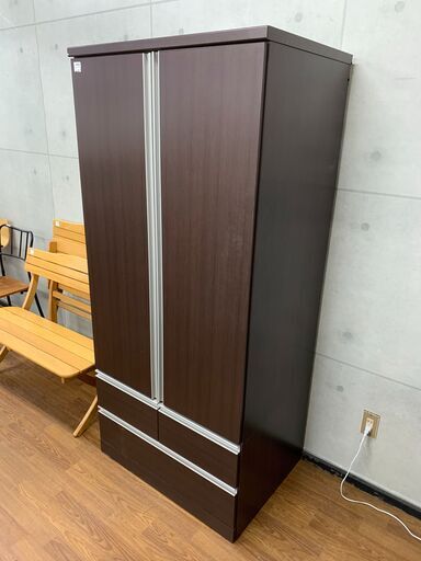 ニトリ　2枚扉ワードローブ　売場展開中！！！