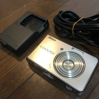 値下げ！Nikon COOLPIX S520★800万画素★美品...