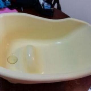 赤ちゃんのバスタブの画像