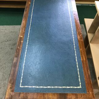 商談中　ロイズ・アンティークス　Lloyd's Antiques　アンティークデスクの画像