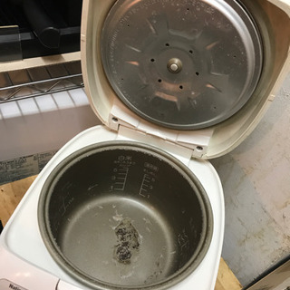 【9月末まで】炊飯器 (National SR-MF10)の画像