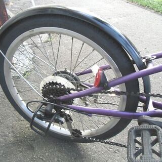 札幌 20インチ 6段変速 自転車 紫 パープル 折り畳みではありません。