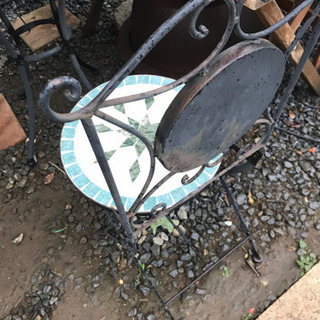 ガ一デンテ一ブル　椅子３点セット