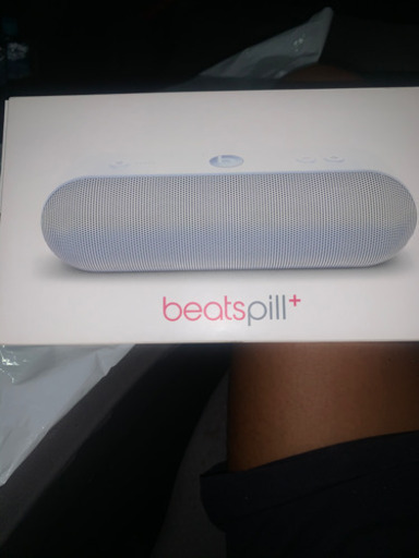Beats Pill +（white）