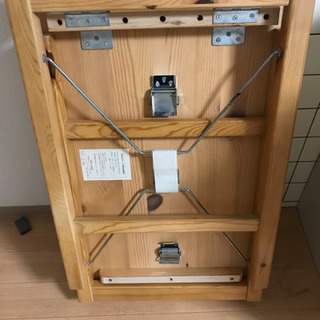折りたたみテーブルの画像