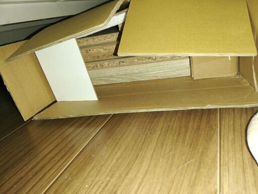新品未使用　LOWYAキャットウォーク付き収納棚