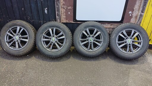 2012年製造 6～７ミリ TOYO ガリットG4 195/65R15 ウェッズ製 ニルヴァ―ナ ６J 1５インチ 4本set