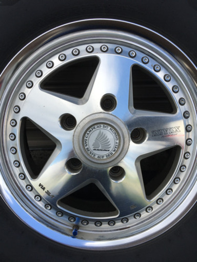 ブリヂストン　ブリザック　タイヤ4本　DM-V2 2019 ランクル100 スタッドレス