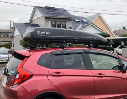 ルーフボックス イノー シャドウ124