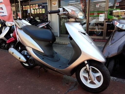 NO.3396　ＪＯＧ ＺＲ エボリューション (JOG) ２サイクルエンジン ハネ付き ディスクブレーキ シルバー　☆彡