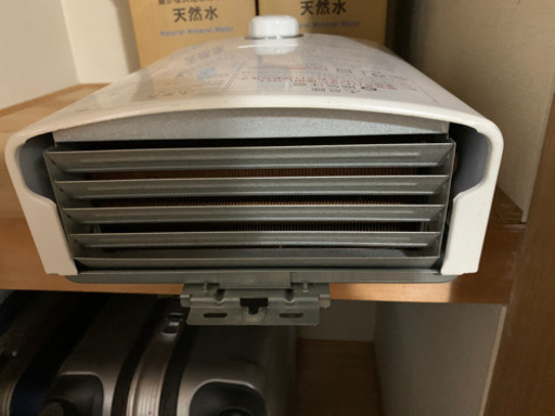これから必要ですね！瞬間湯沸かし器です。去年買ったばかり、ちょ〜美品で、新品同様です！