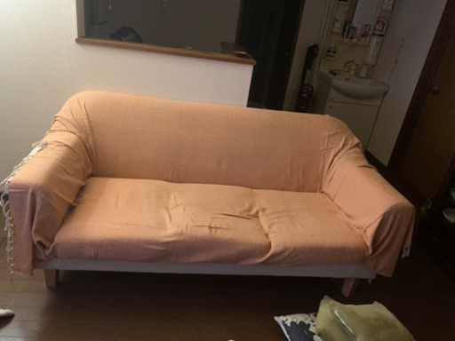 お買い上げ有難う御座います❗️三人掛けソファー値下げしました‼️