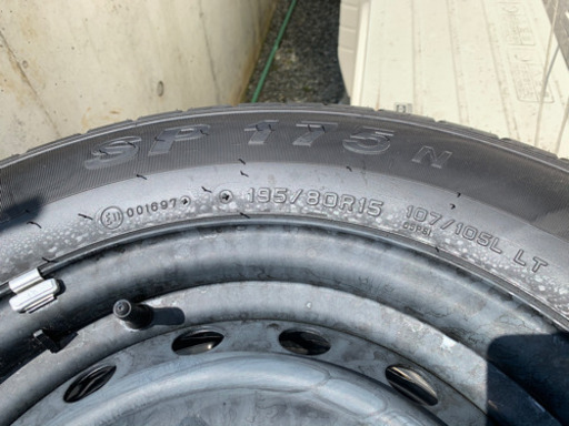 ハイエースS-GL 新車外しタイヤホイール