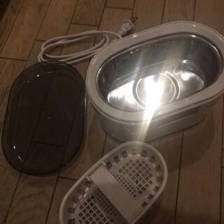 電動メガネ掃除機　超音波洗浄器 スーパーソニックライトの画像
