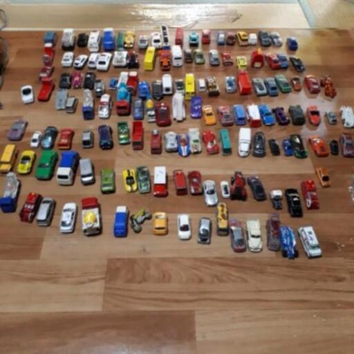ミニカー100台以上売ります。値下げしました。